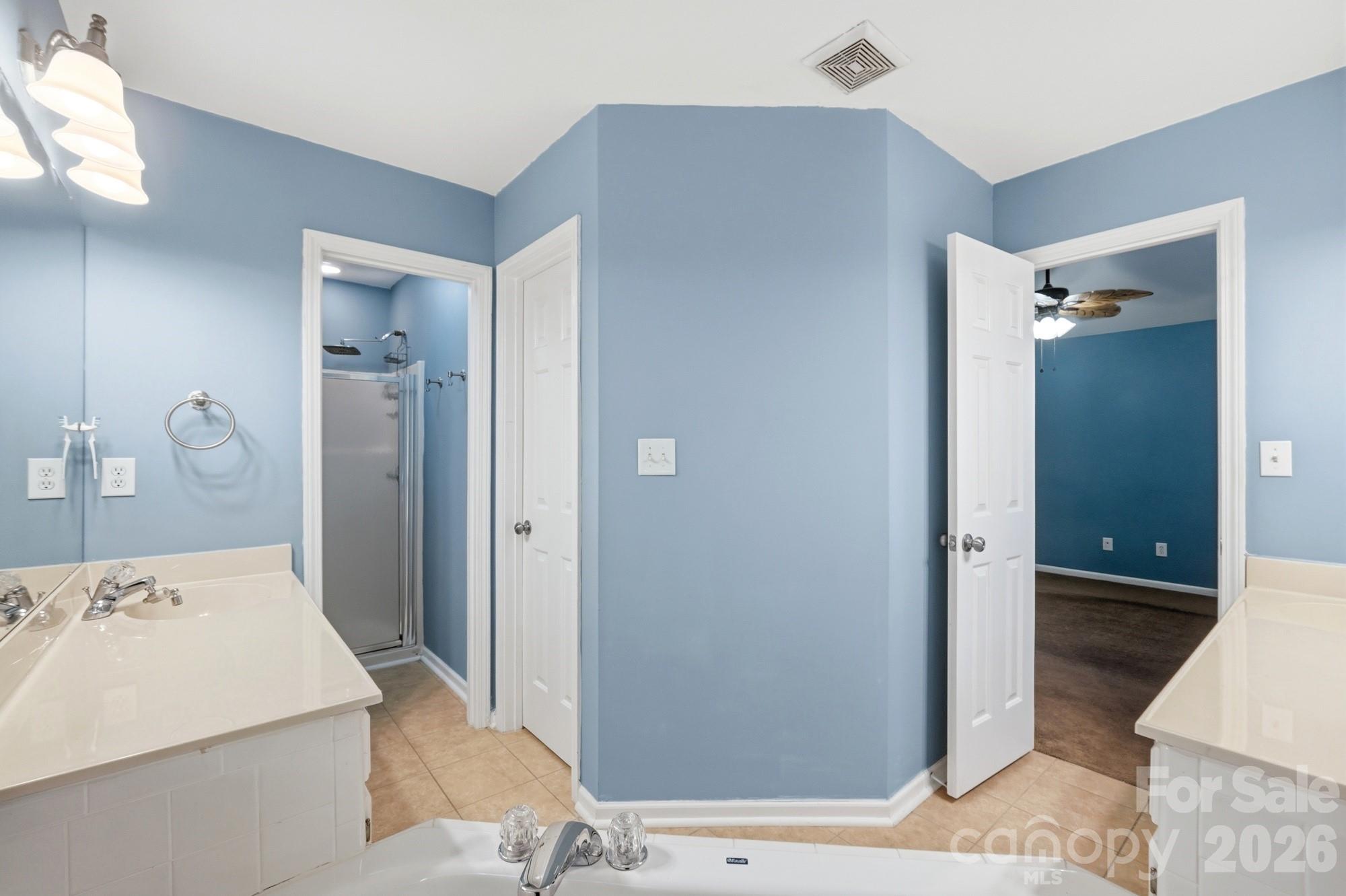359 Linsbury Court Property Photo 23