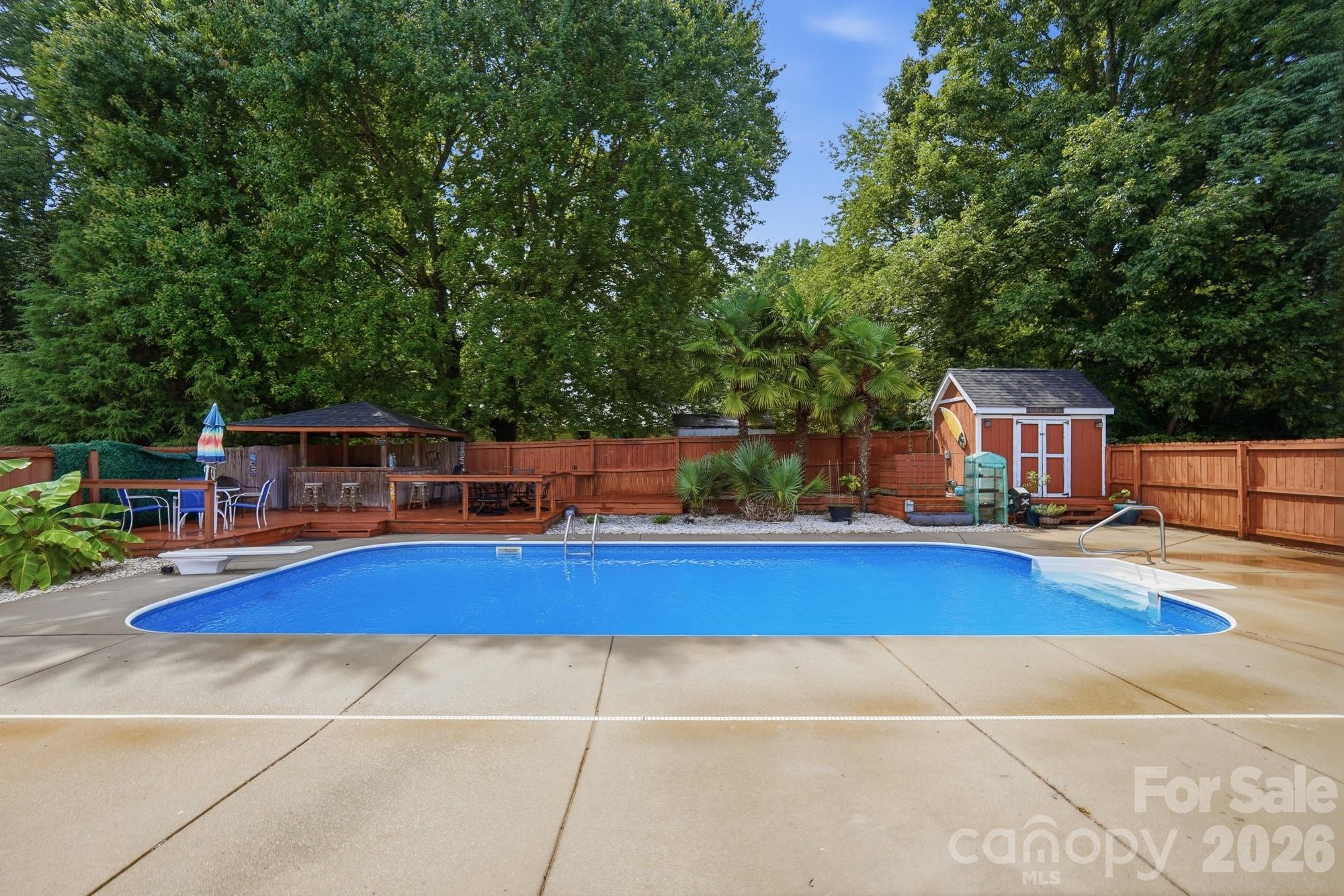 359 Linsbury Court Property Photo 40