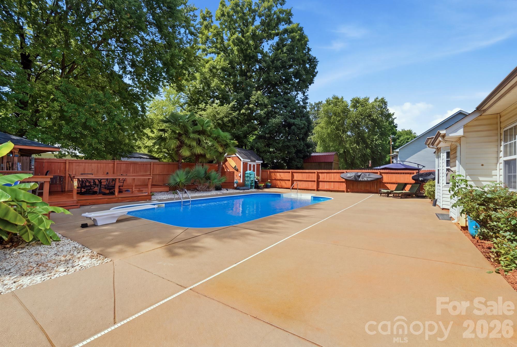 359 Linsbury Court Property Photo 43