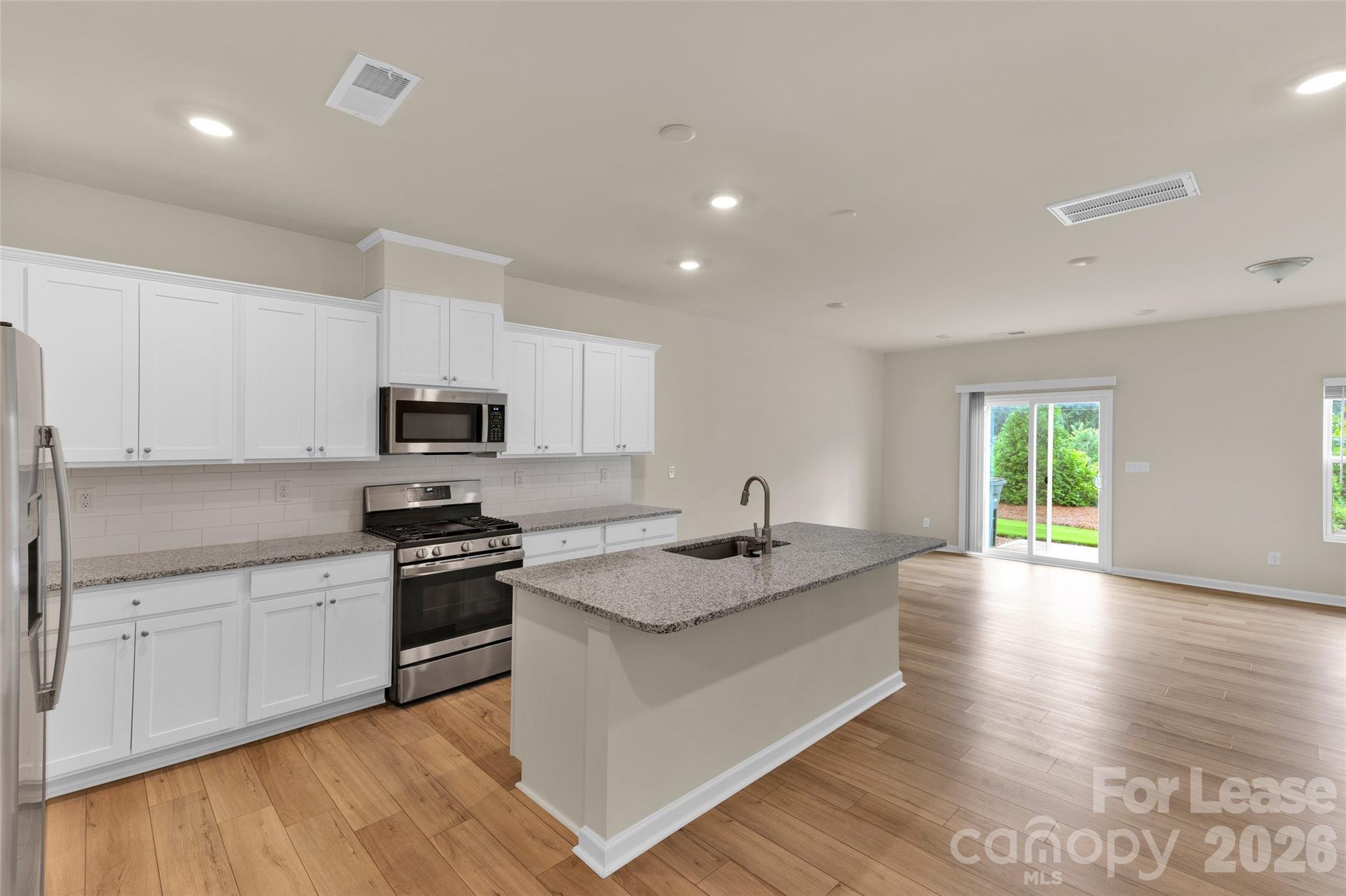 2777 Yeager Drive Property Photo 2