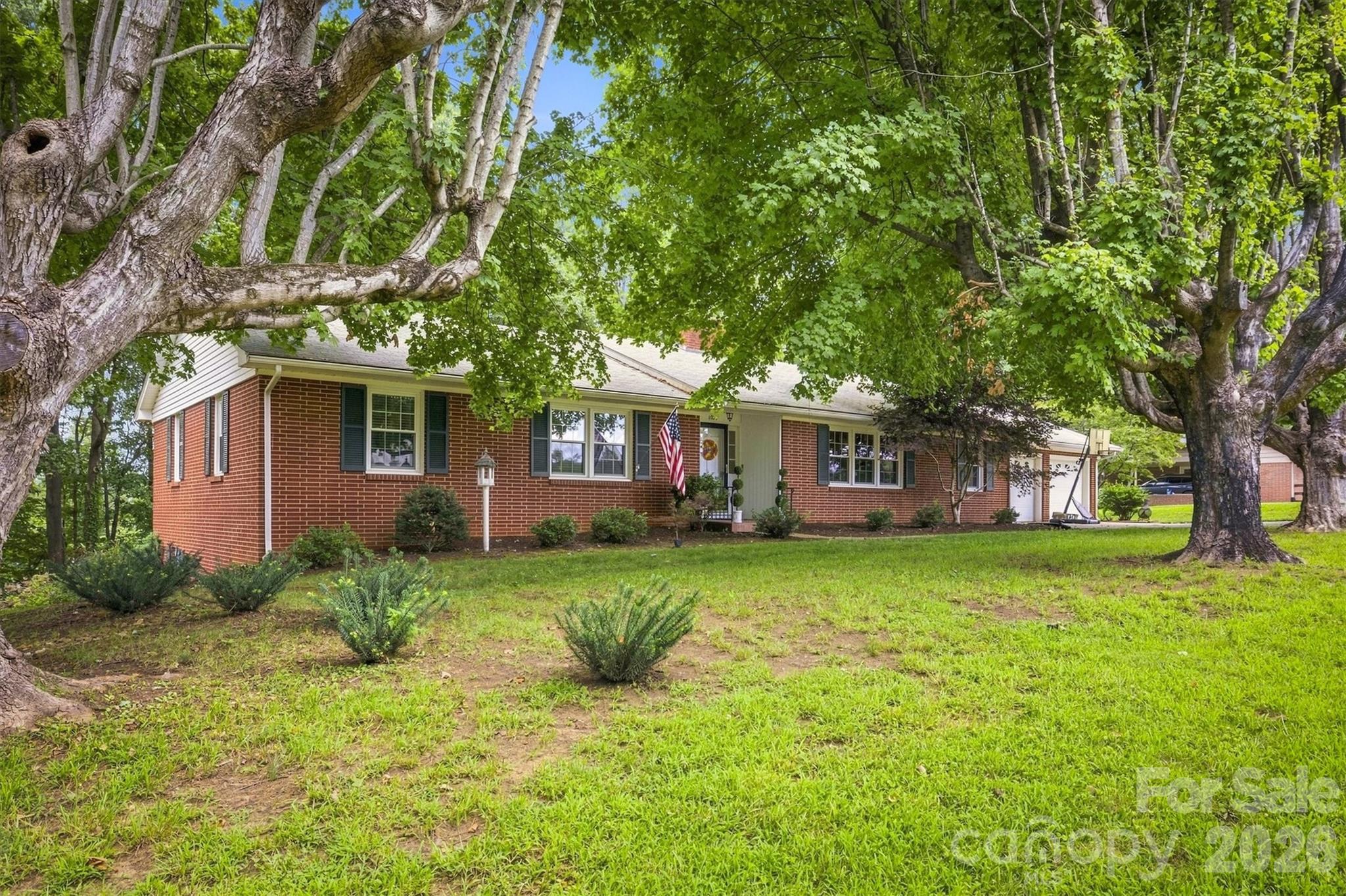 1009 Randolph Circle Property Photo 1