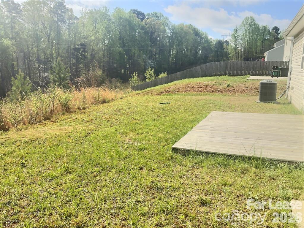 2112 Lanza Drive Property Photo 9