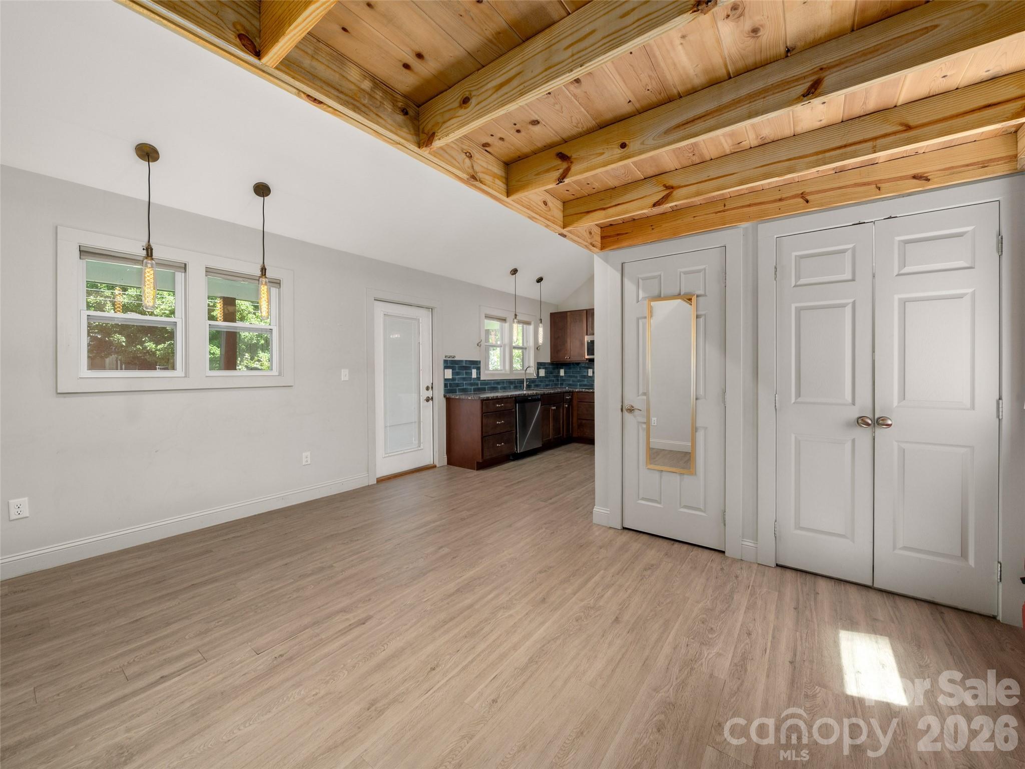 185 Duckworth Avenue Property Photo 9