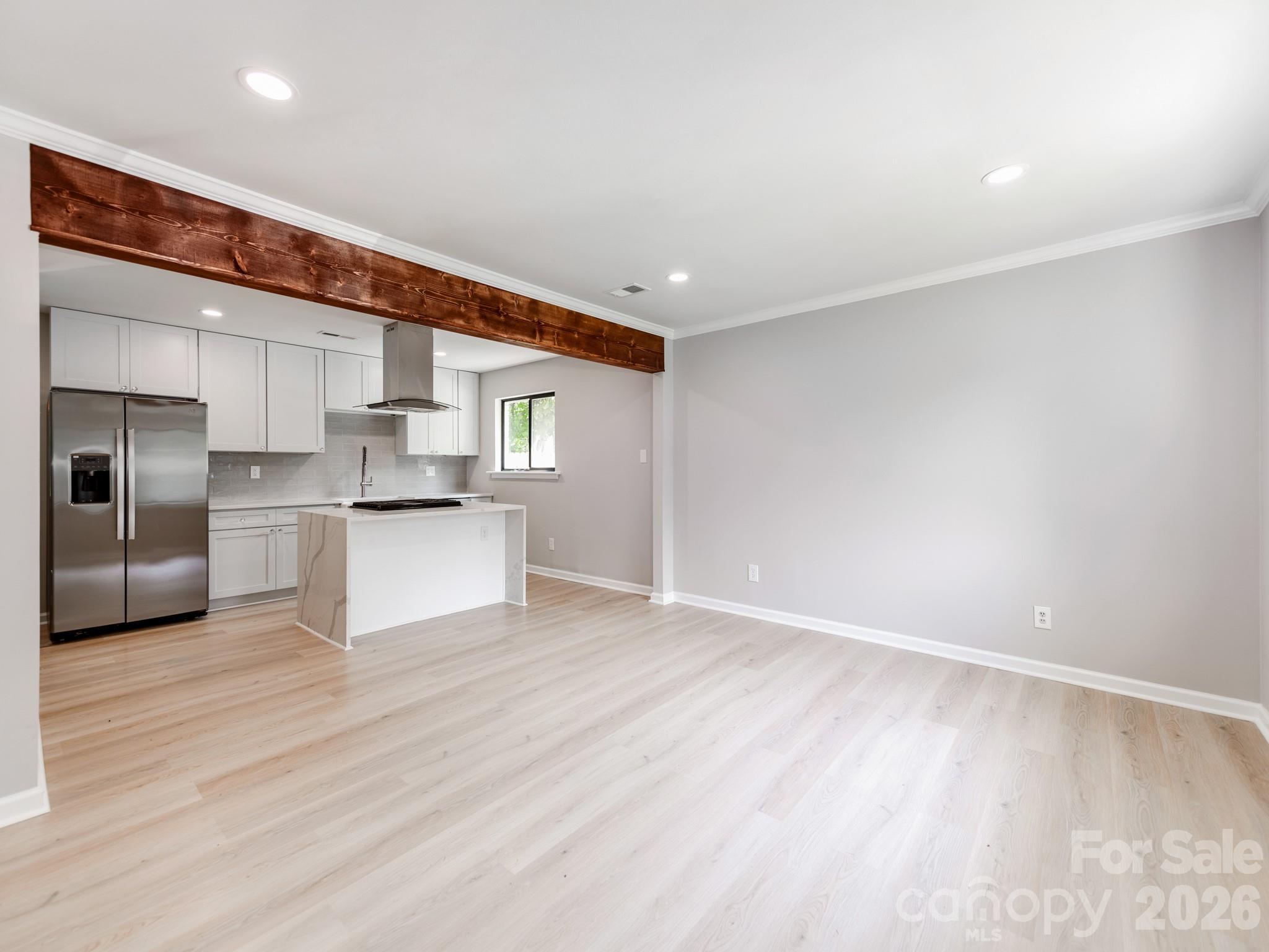 4925 Springview Road Property Photo 6