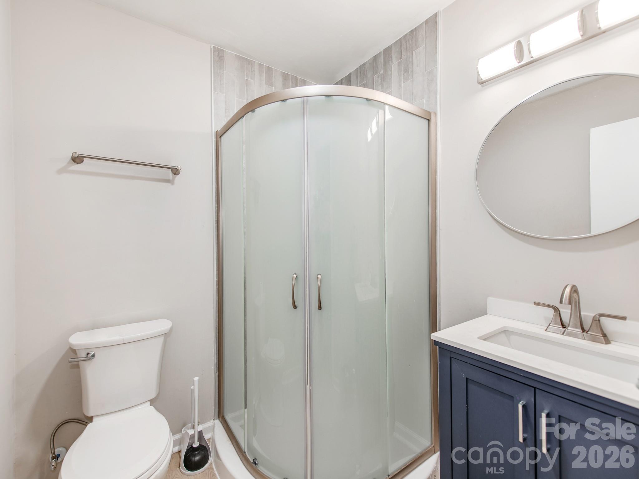 4925 Springview Road Property Photo 11