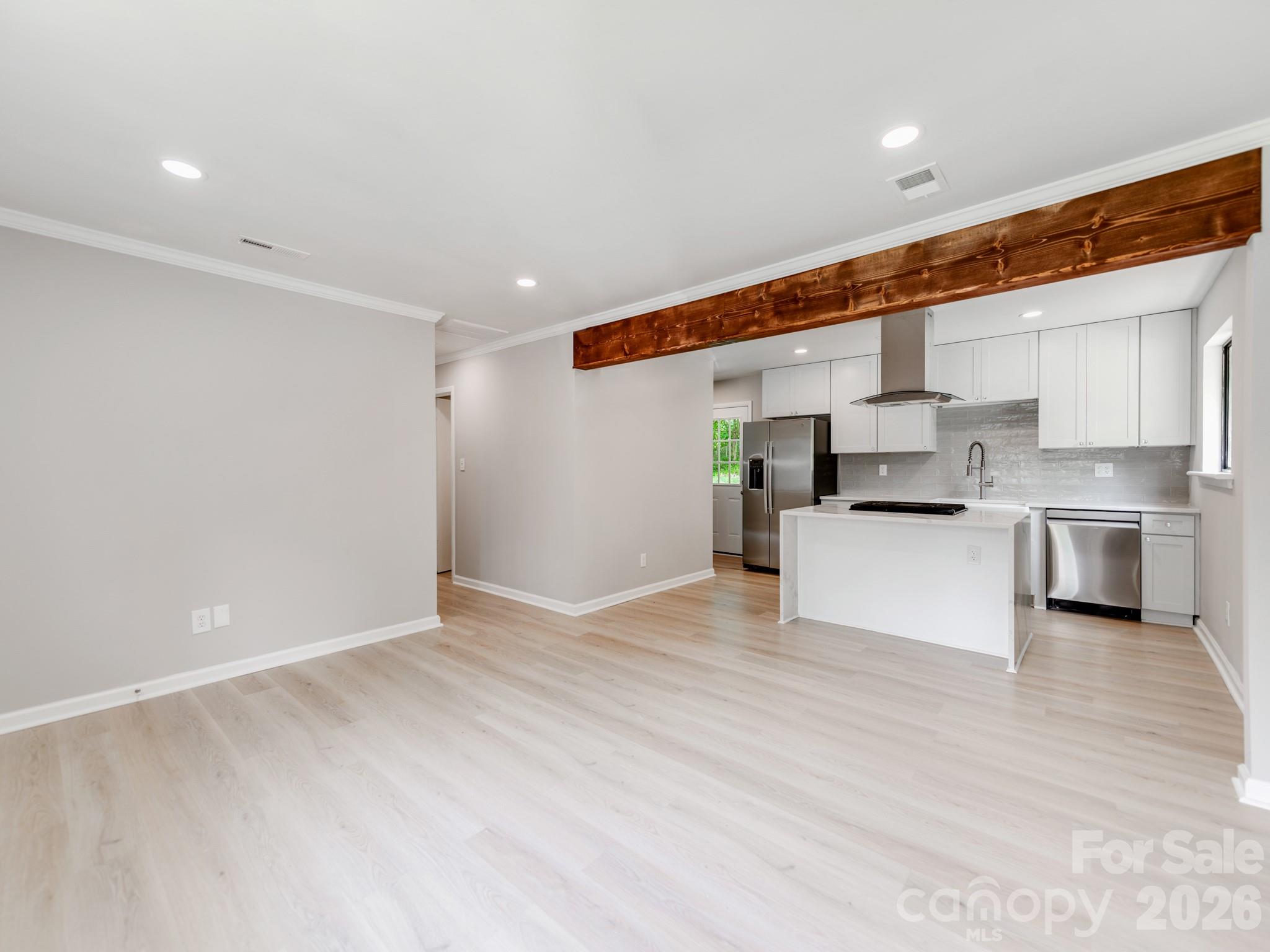 4925 Springview Road Property Photo 14
