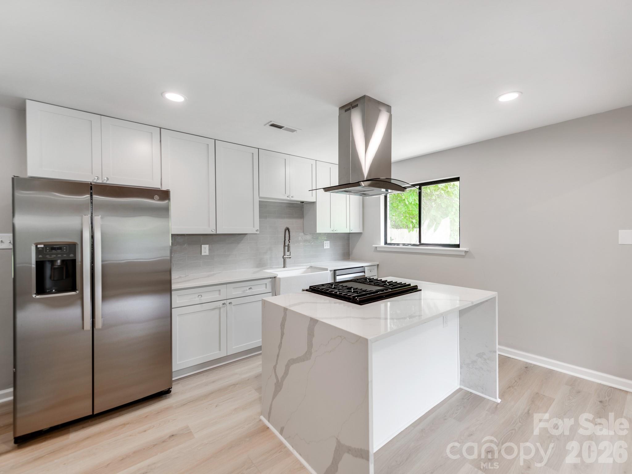 4925 Springview Road Property Photo 15
