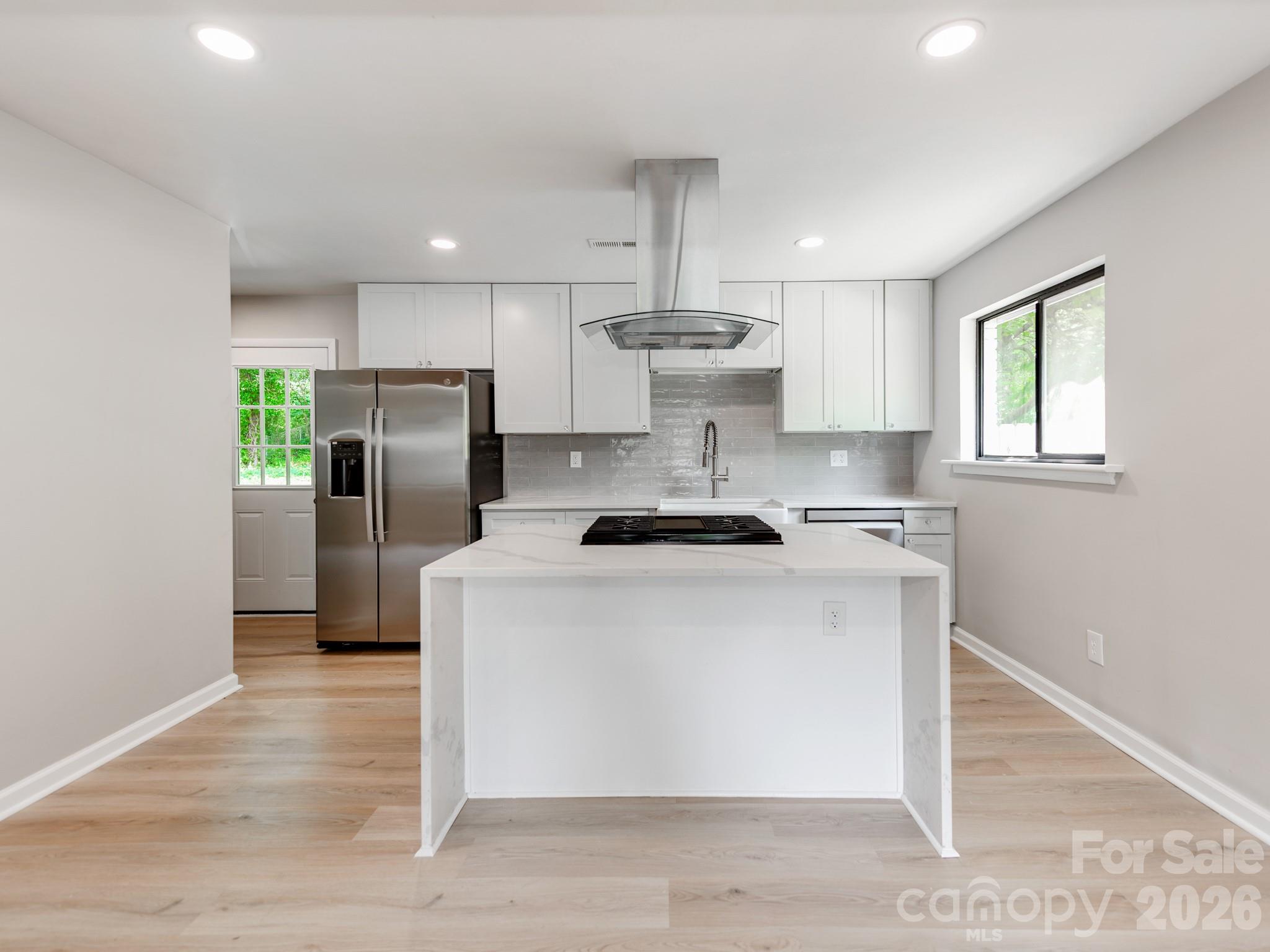 4925 Springview Road Property Photo 18