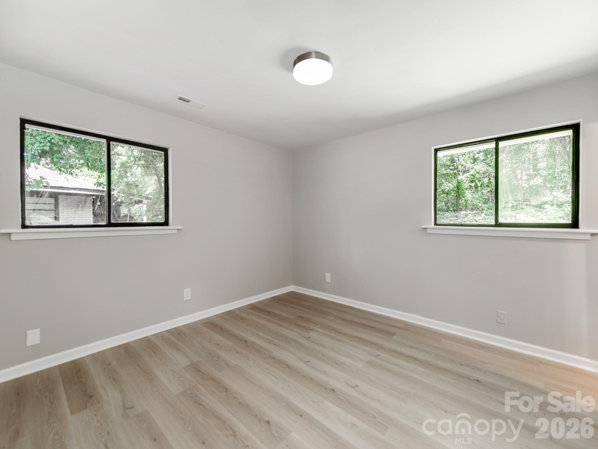 4925 Springview Road Property Photo 20