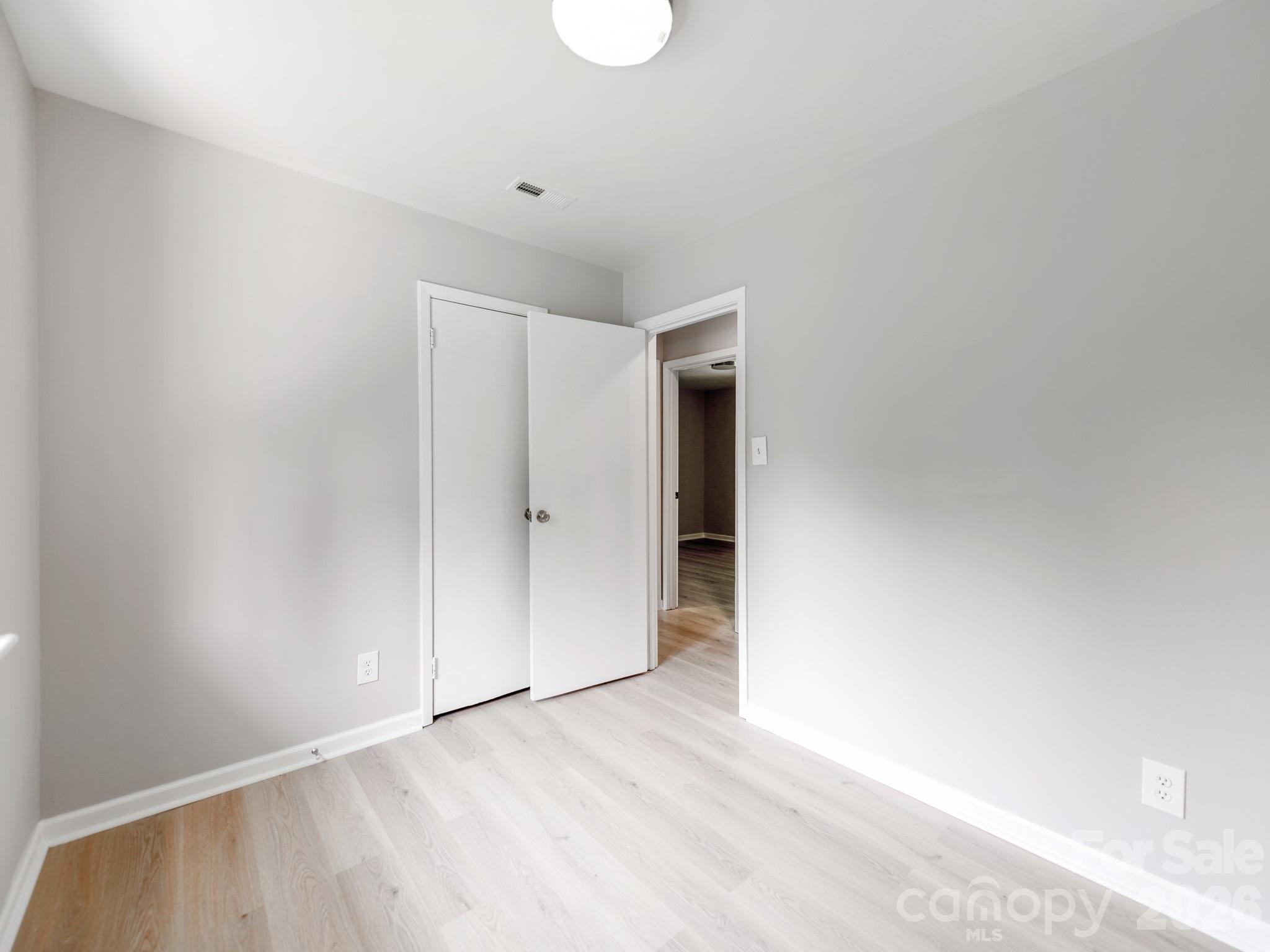 4925 Springview Road Property Photo 25