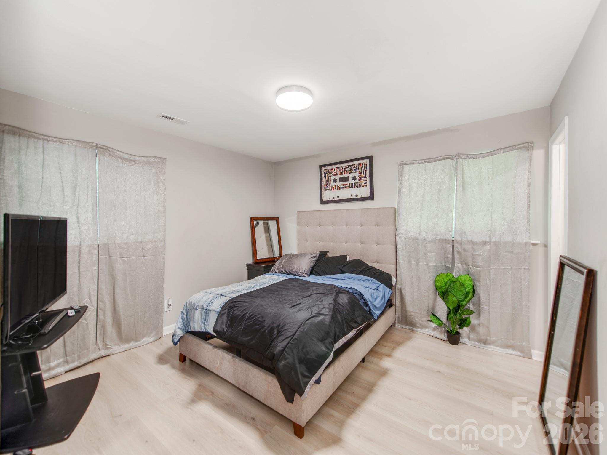 4925 Springview Road Property Photo 29