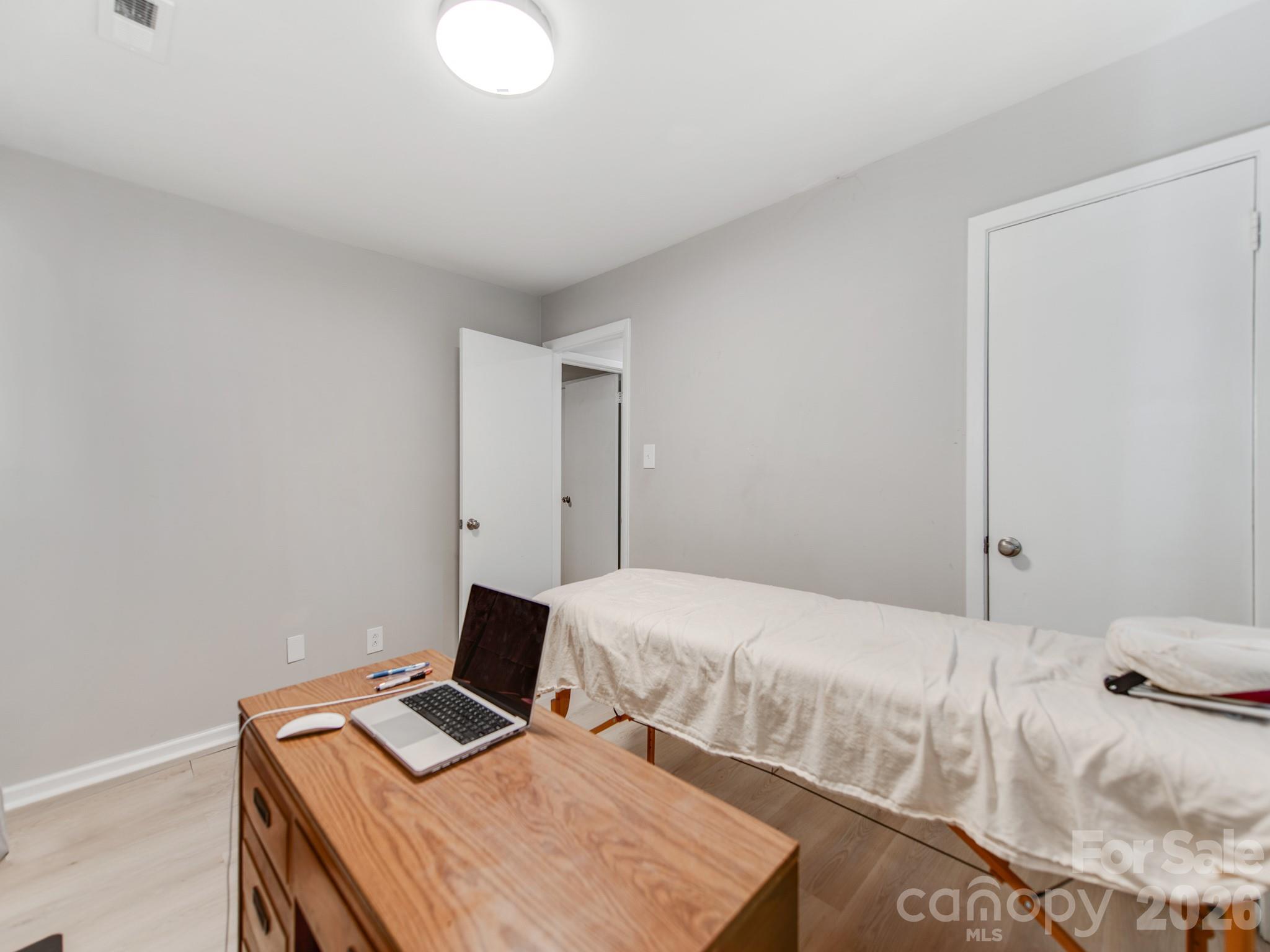 4925 Springview Road Property Photo 33
