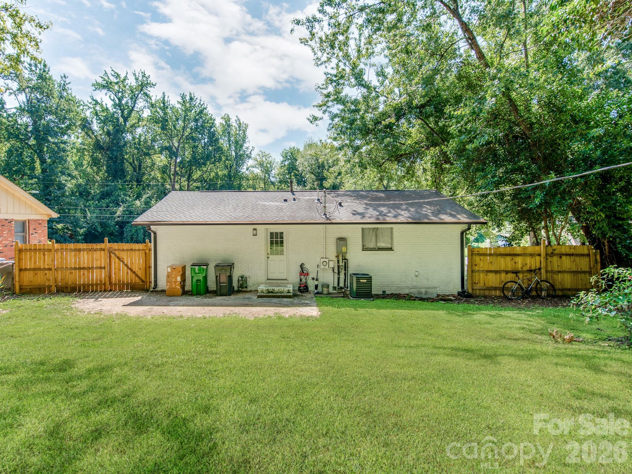 4925 Springview Road Property Photo 38