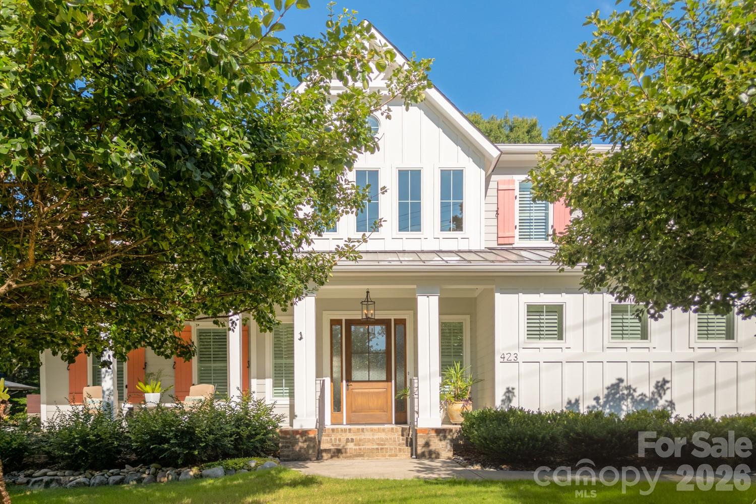 423 Watson Street Property Photo 1