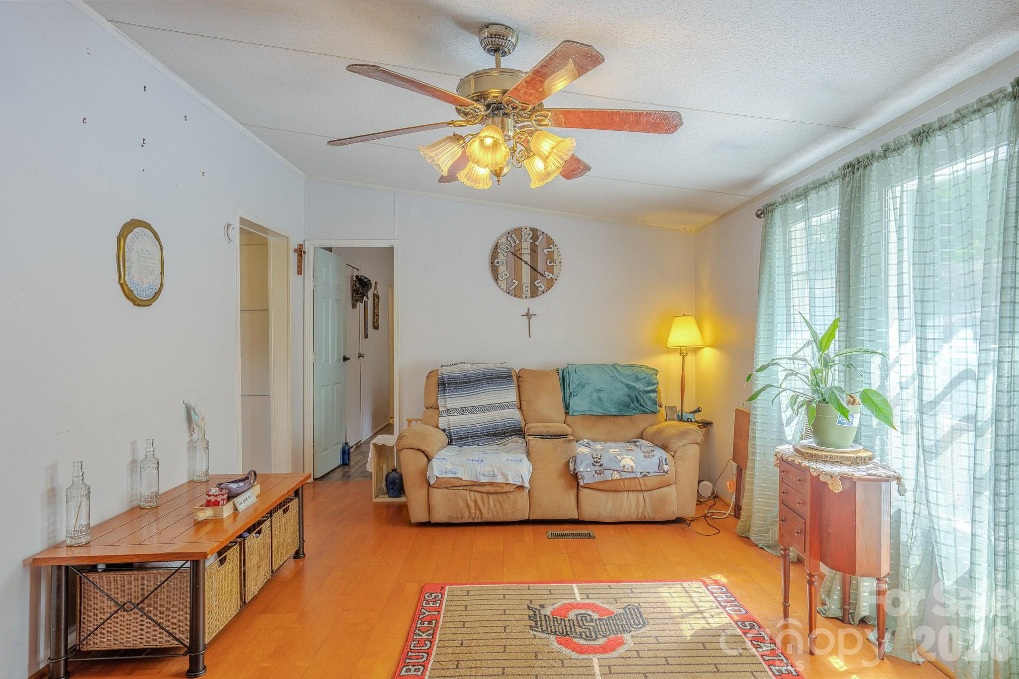 97 Misty Ridge Lane Property Photo 8