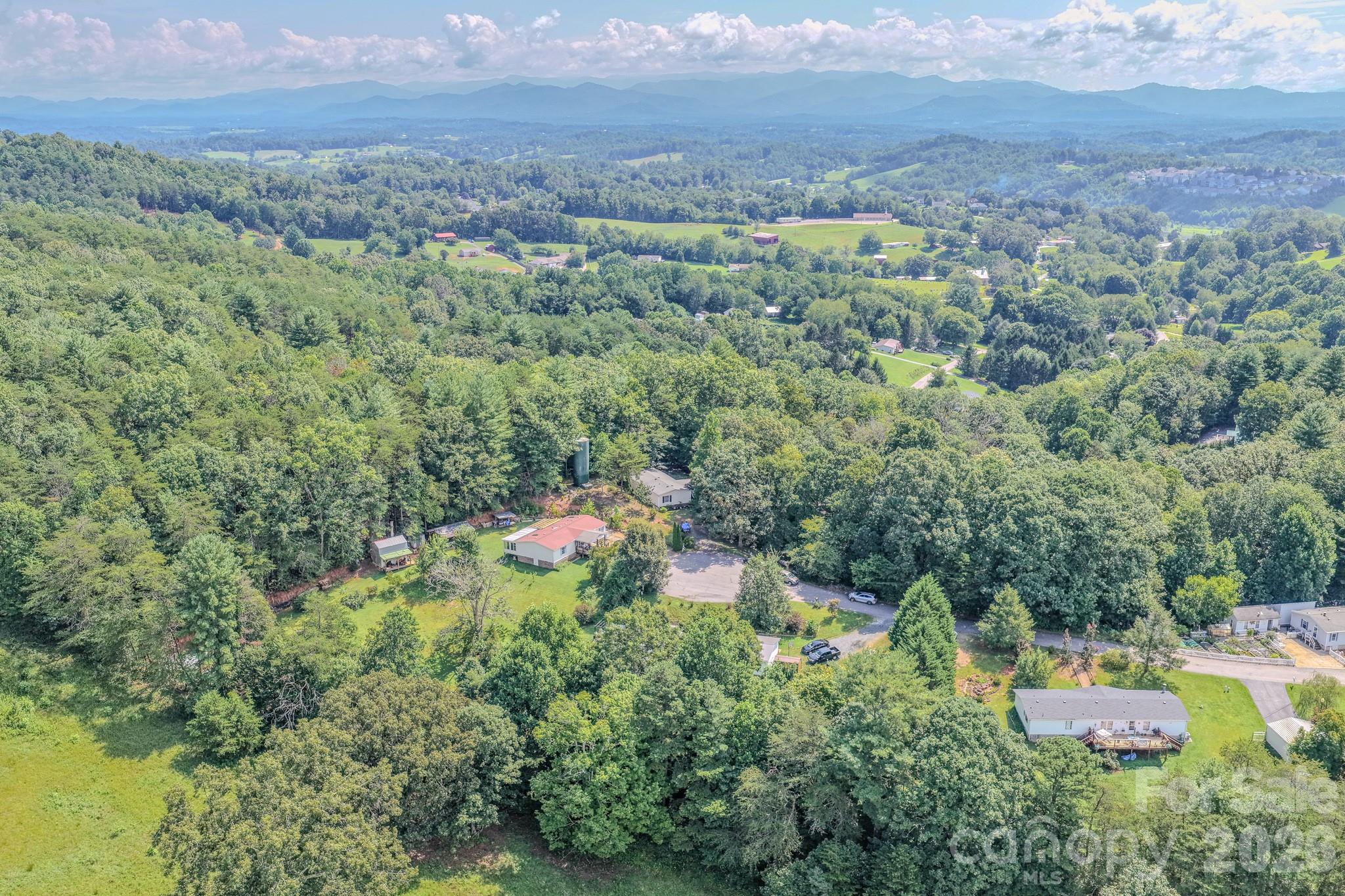 97 Misty Ridge Lane Property Photo 46