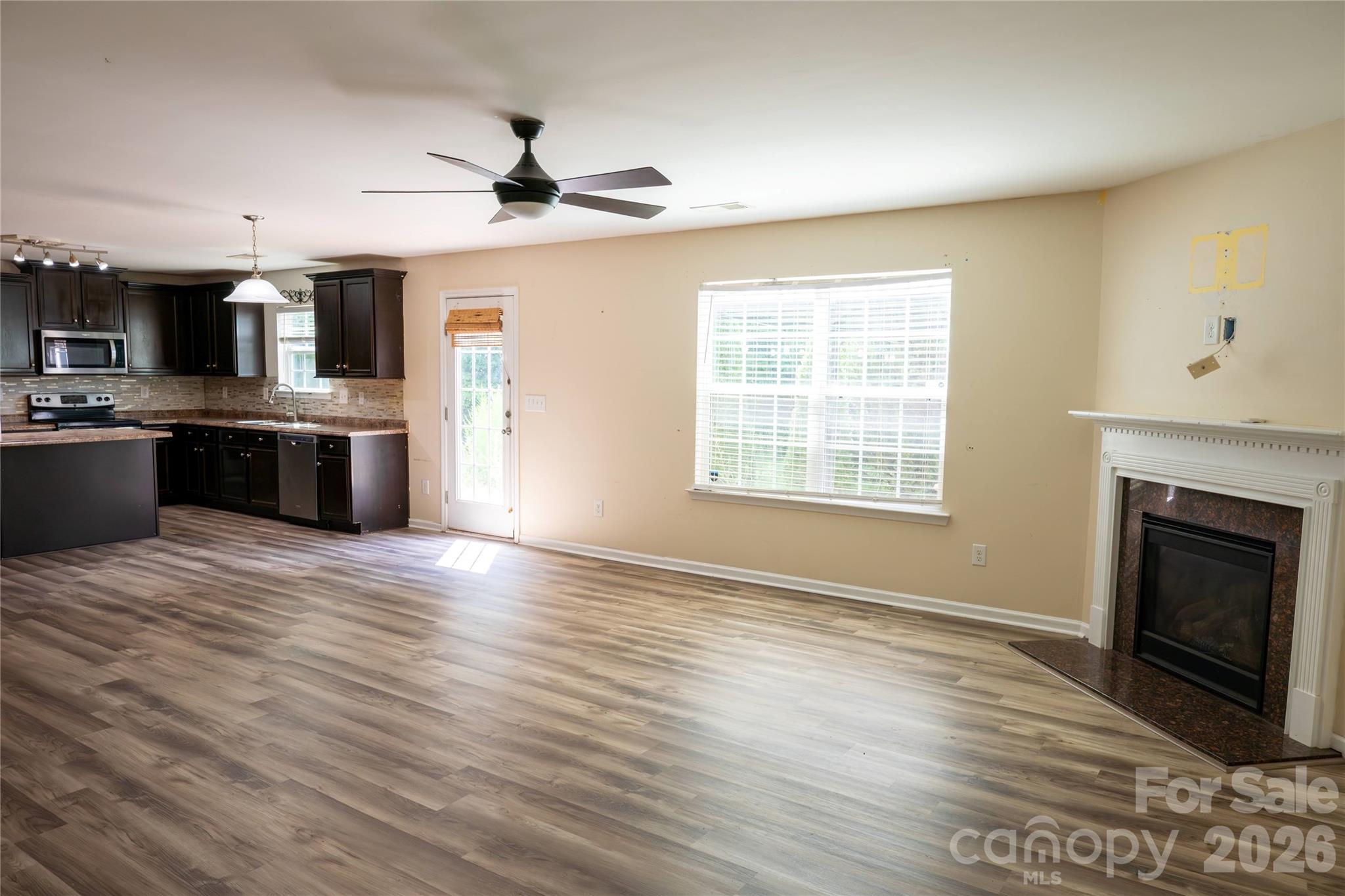 9702 Pond Vista Court Property Photo 9