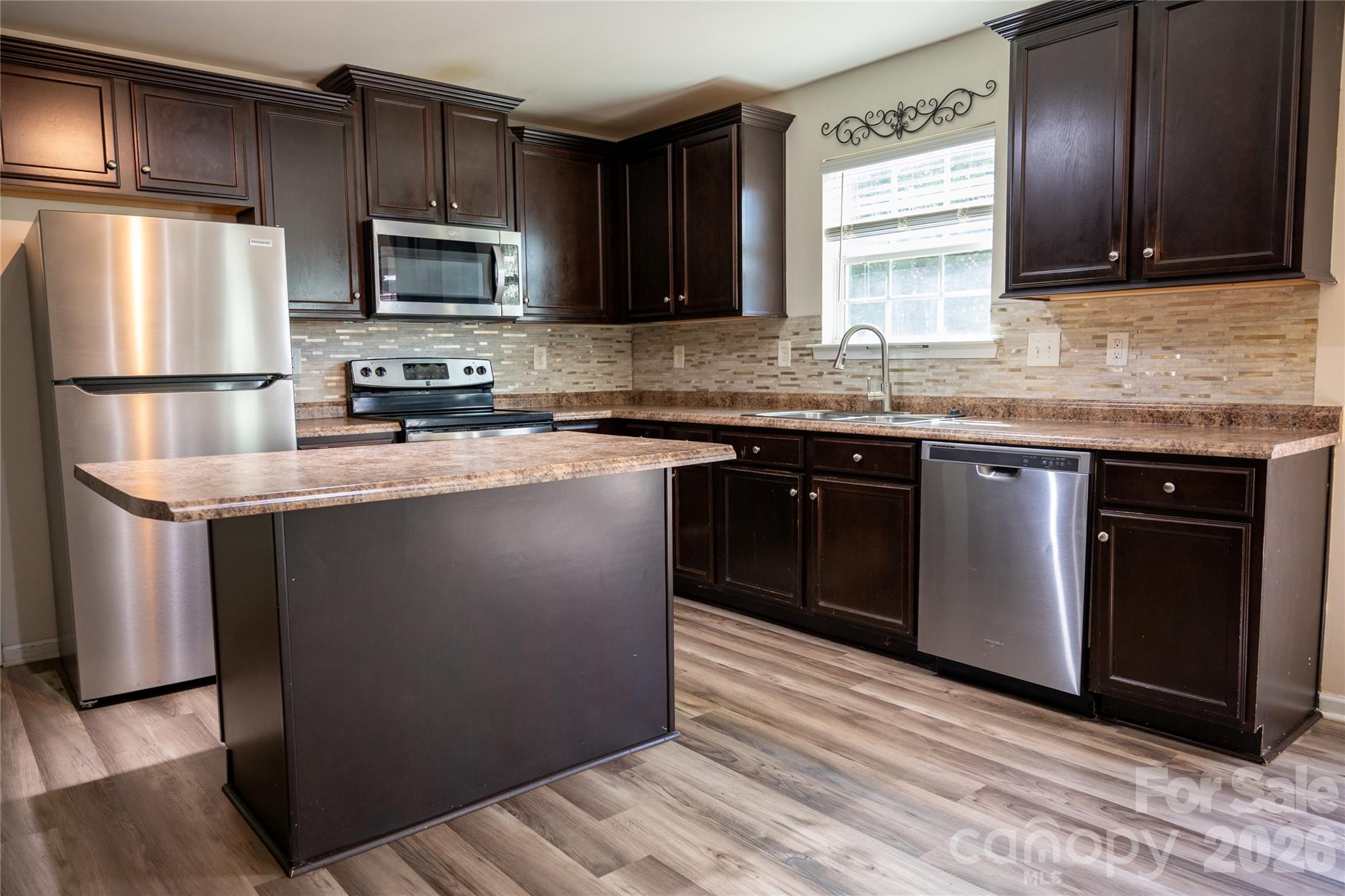 9702 Pond Vista Court Property Photo 14