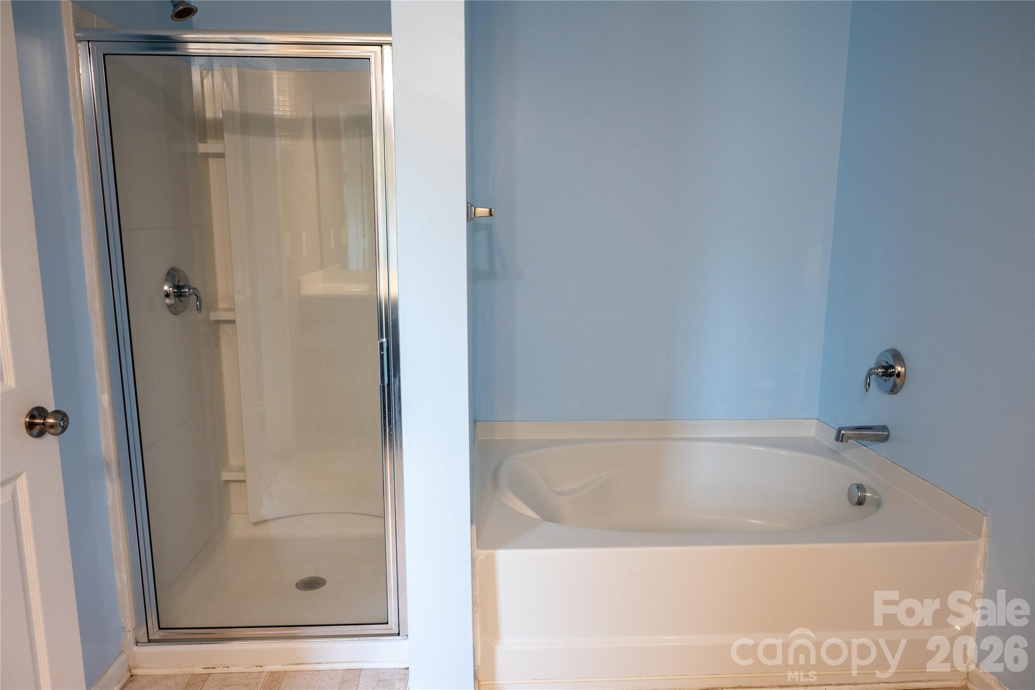 9702 Pond Vista Court Property Photo 32