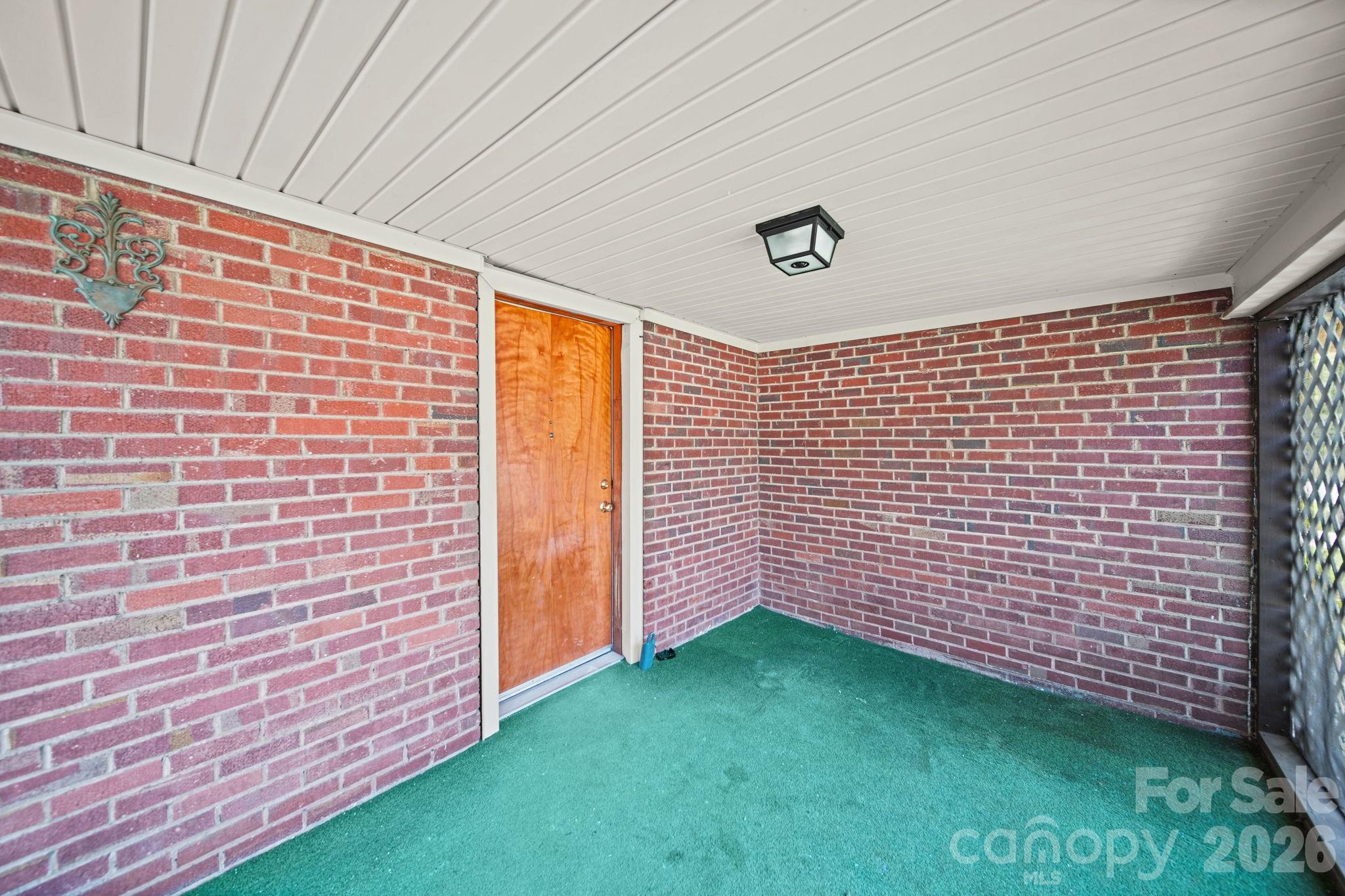 834 Murphy Street Property Photo 2
