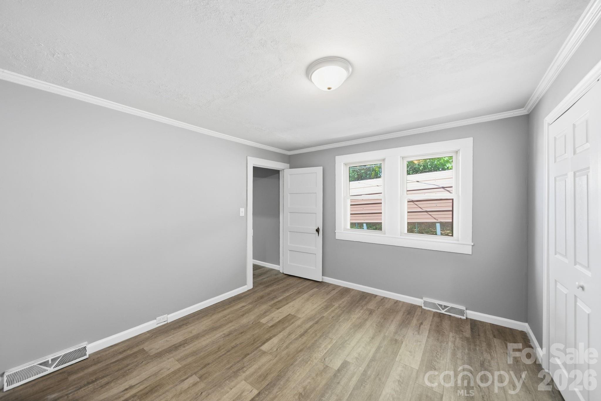 834 Murphy Street Property Photo 7