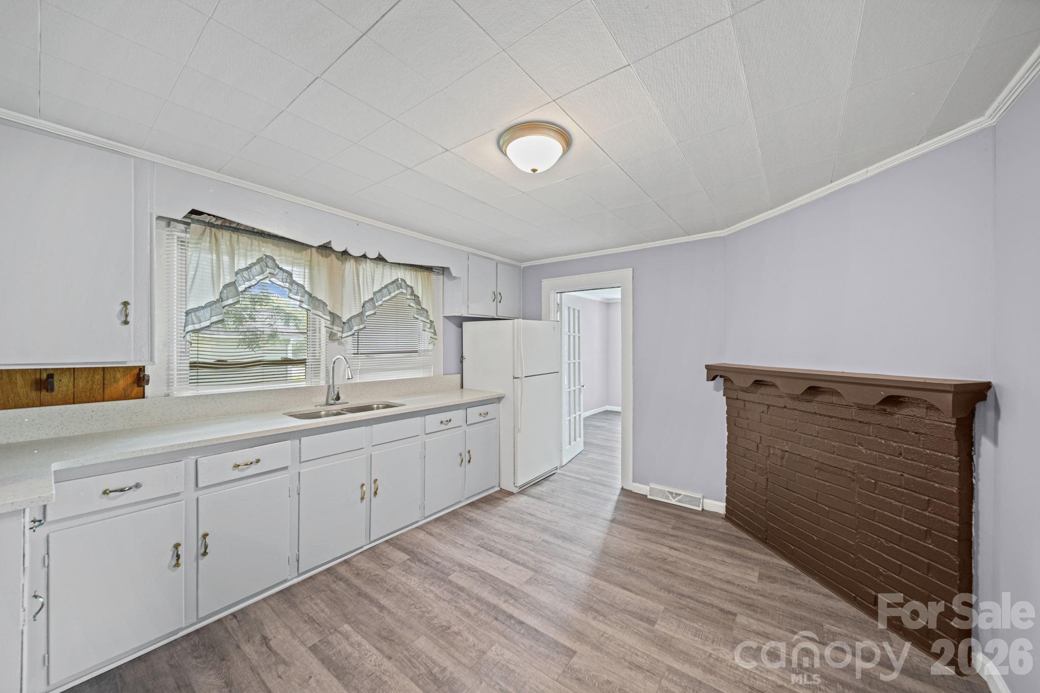 834 Murphy Street Property Photo 10