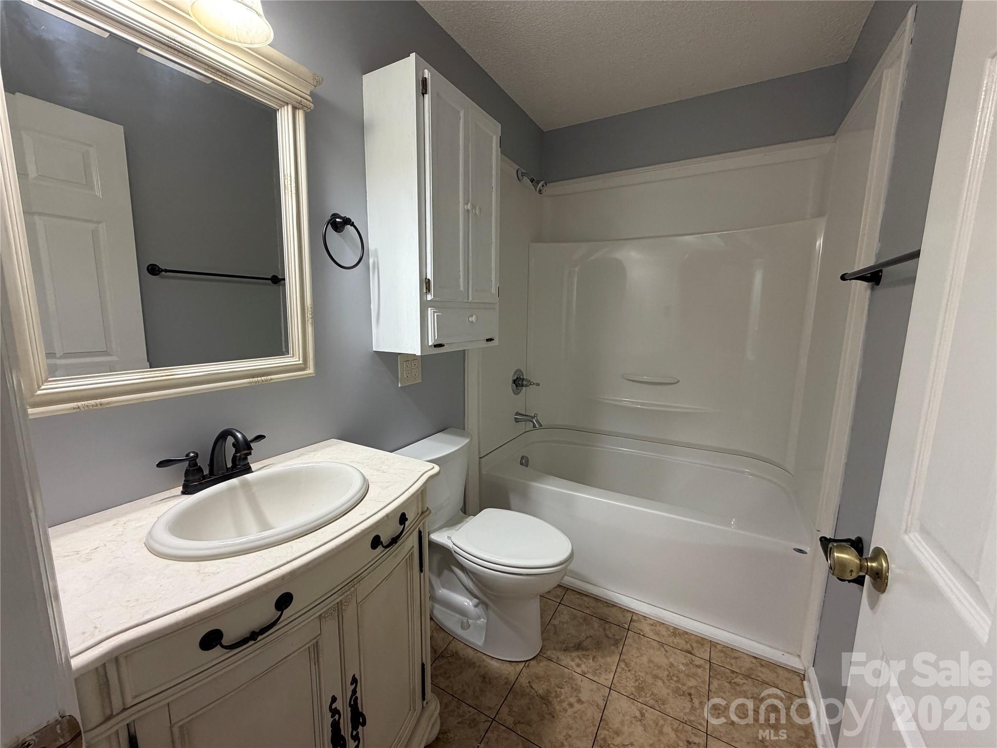 127 Holly Court Property Photo 23