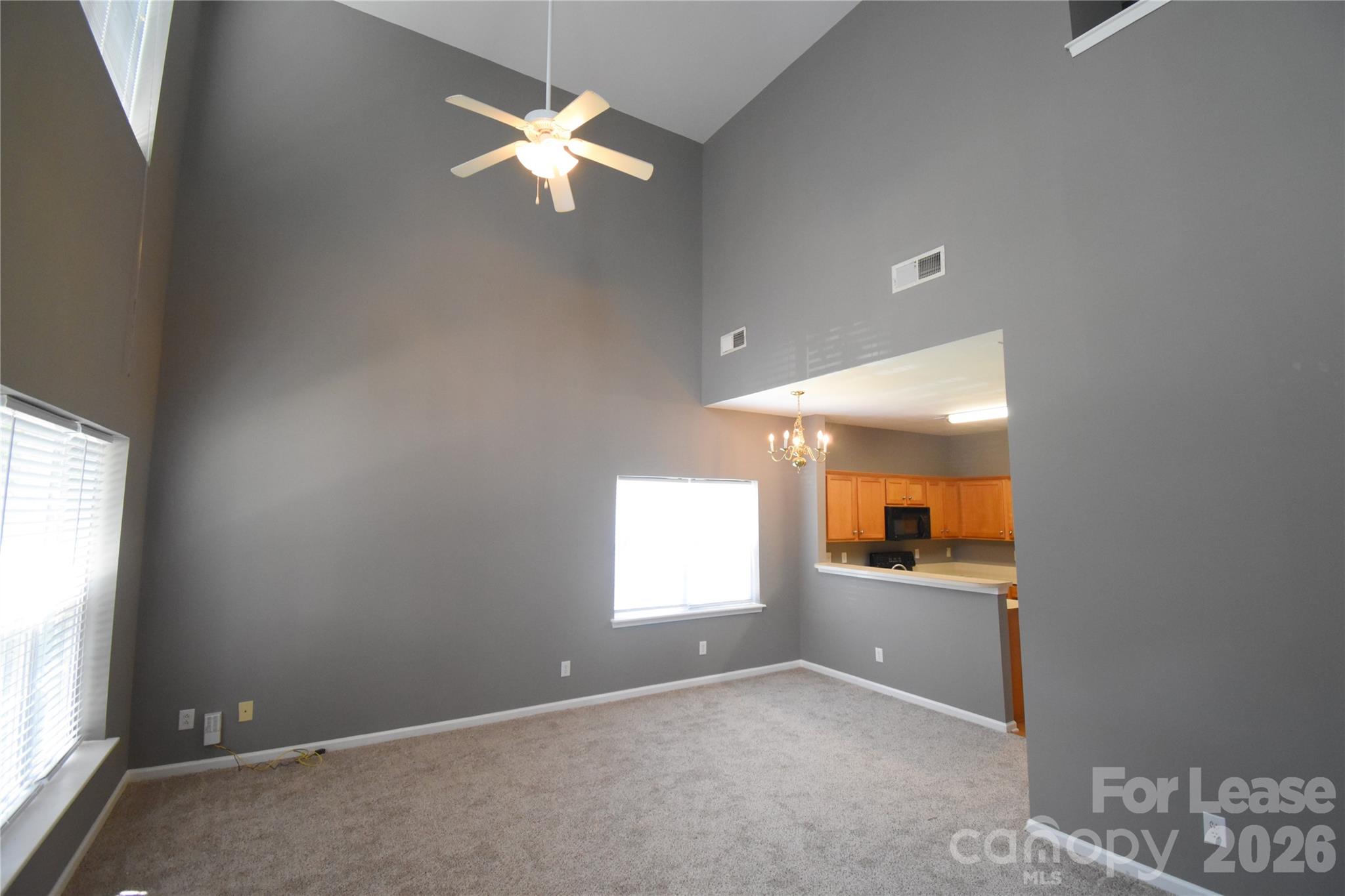 2849 Summergrove Court Property Photo 6