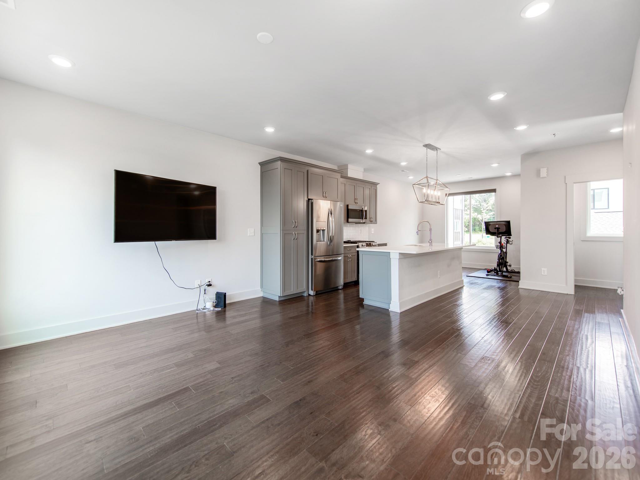 931 Cityscape Drive Property Photo 8