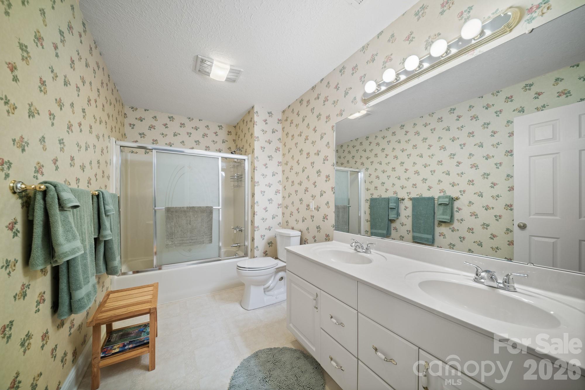 210 Clear Vista Circle Property Photo 31