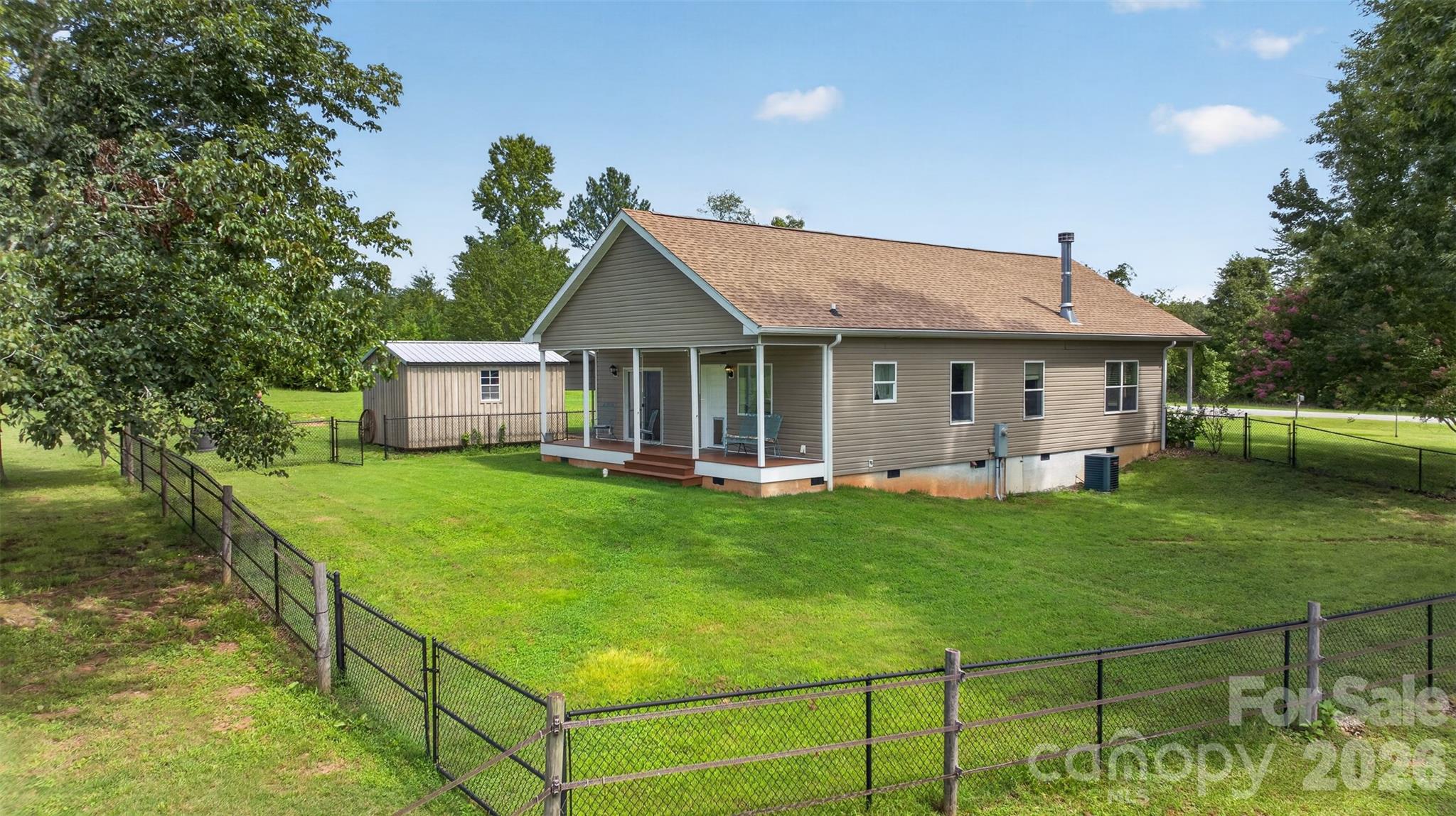 1568 John Smith Road Property Photo 23