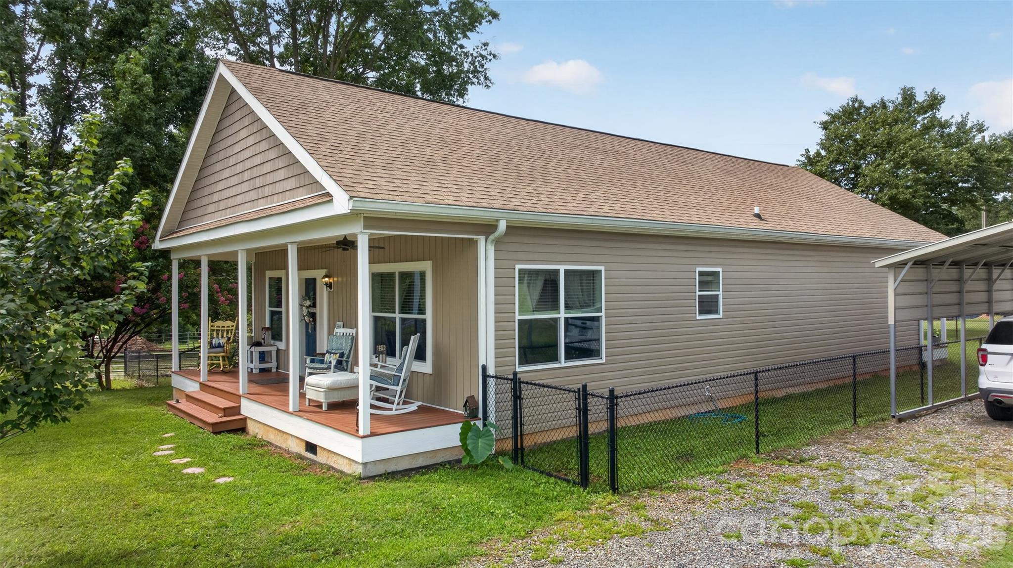 1568 John Smith Road Property Photo 30