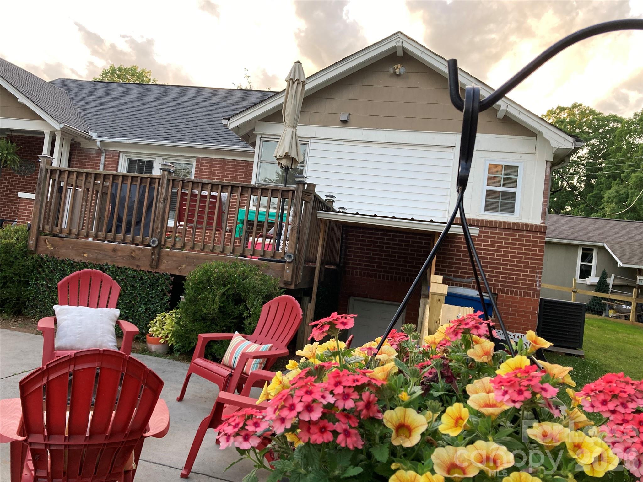 213 Auten Circle Property Photo 32