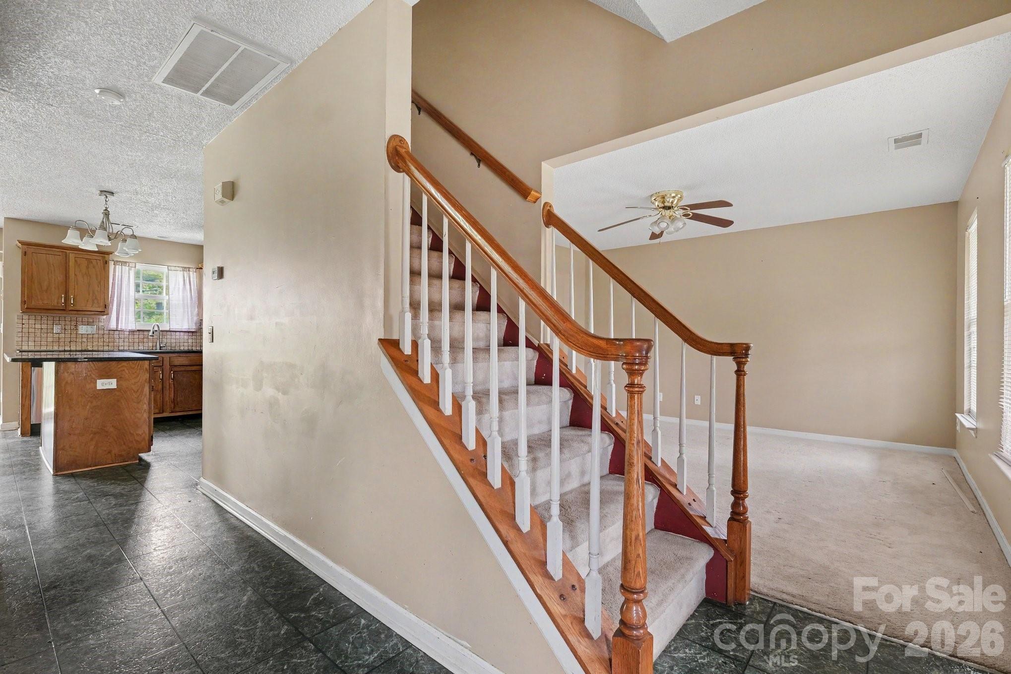 9813 Baxter Caldwell Drive Property Photo 5