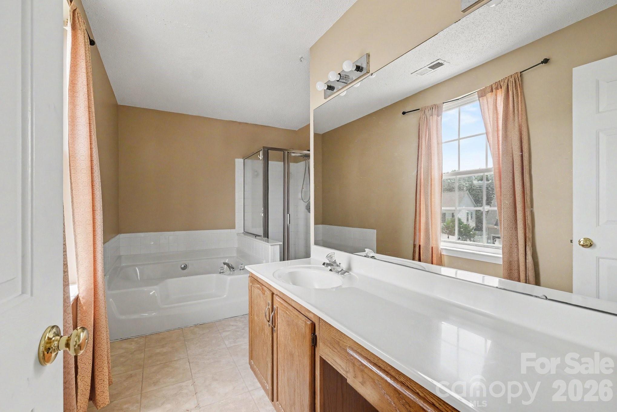 9813 Baxter Caldwell Drive Property Photo 22