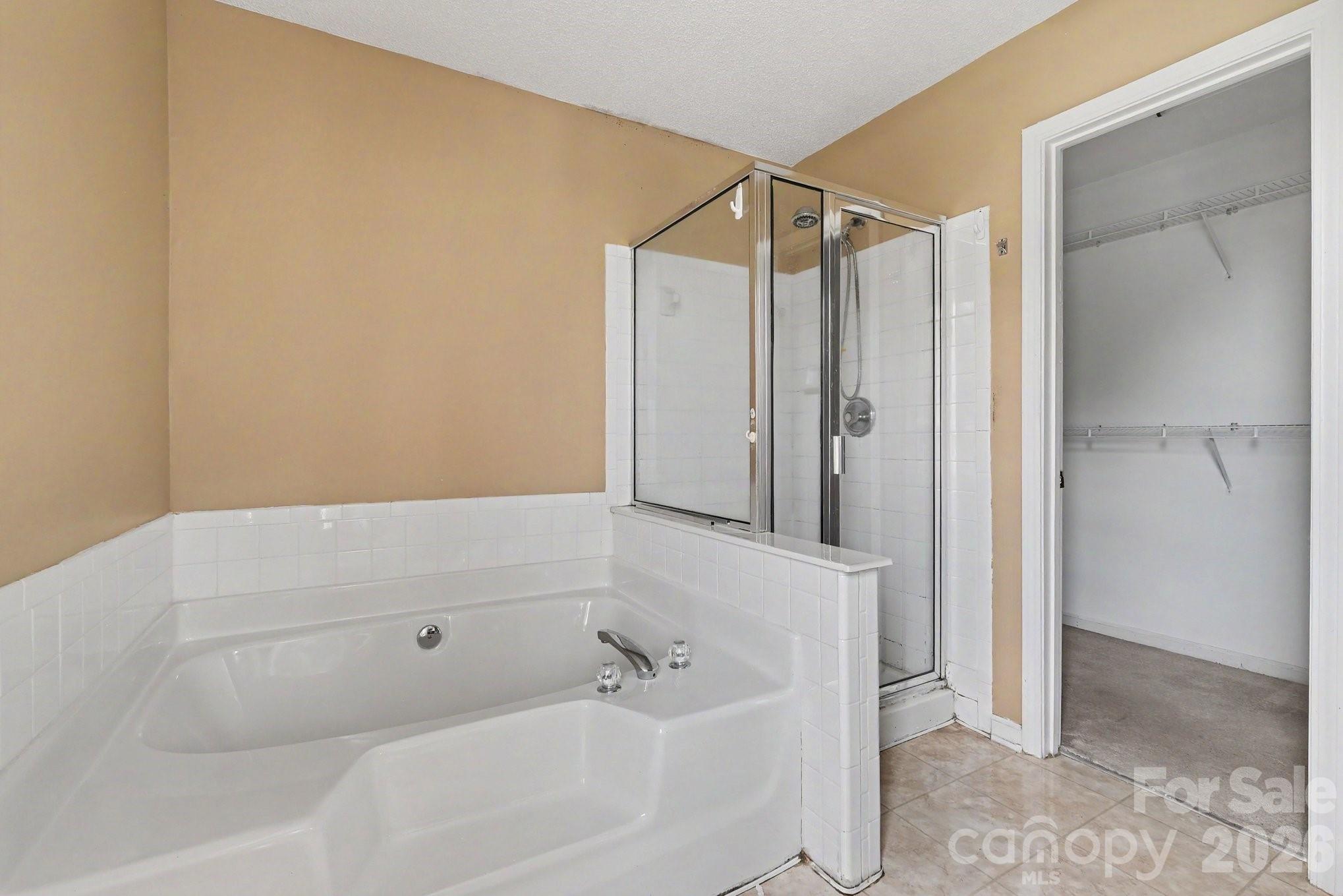 9813 Baxter Caldwell Drive Property Photo 23