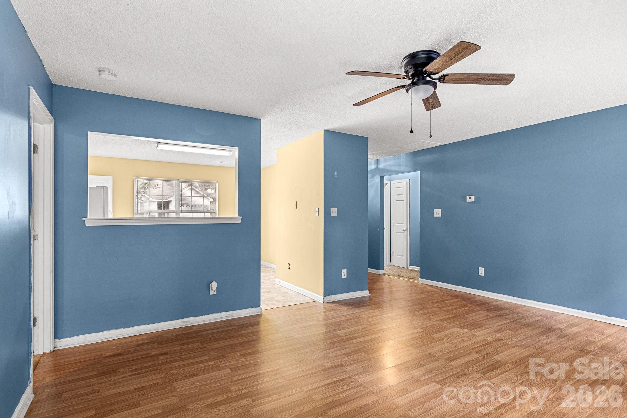 182 Kristens Court Drive Property Photo 5