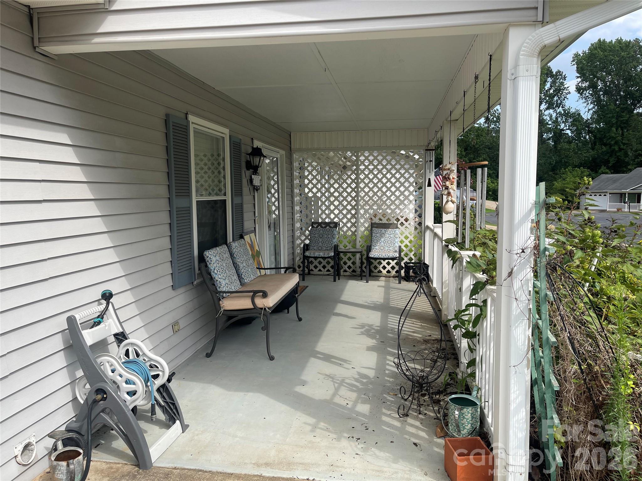 111 Holly Court Property Photo 3