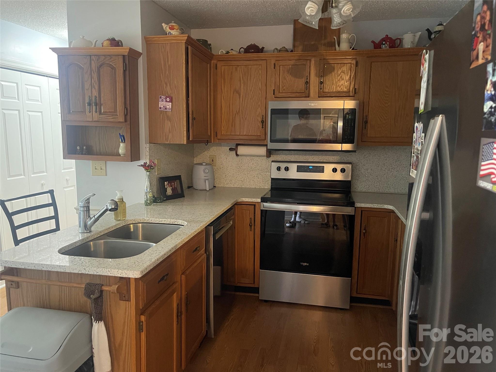 111 Holly Court Property Photo 9