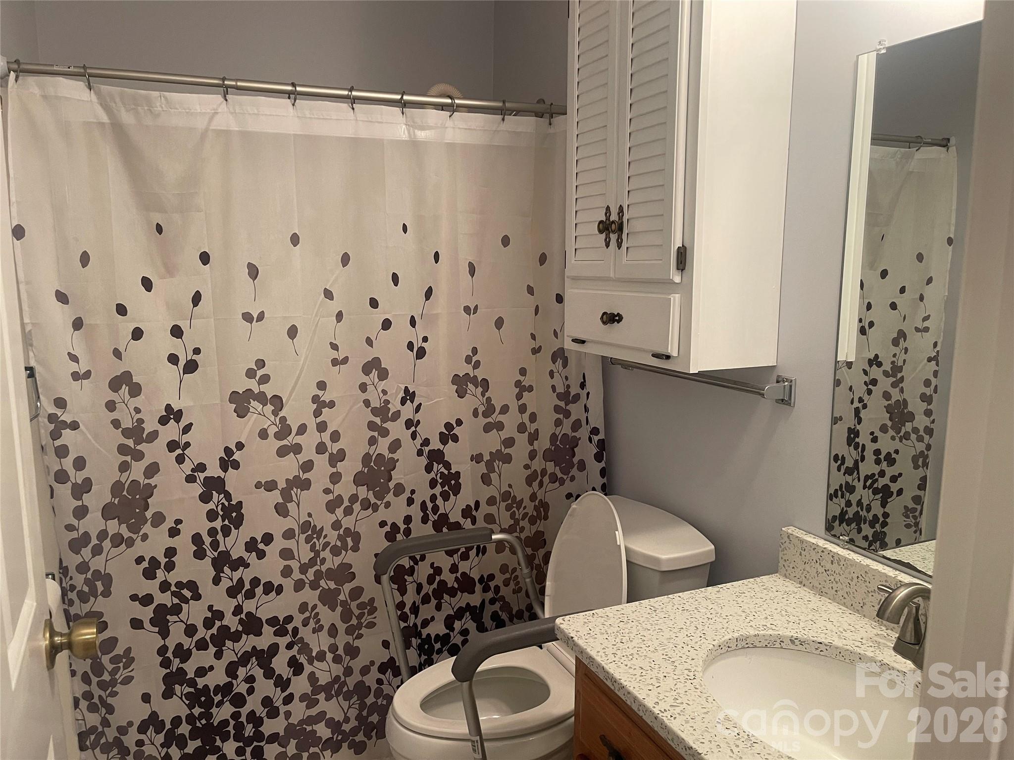 111 Holly Court Property Photo 20