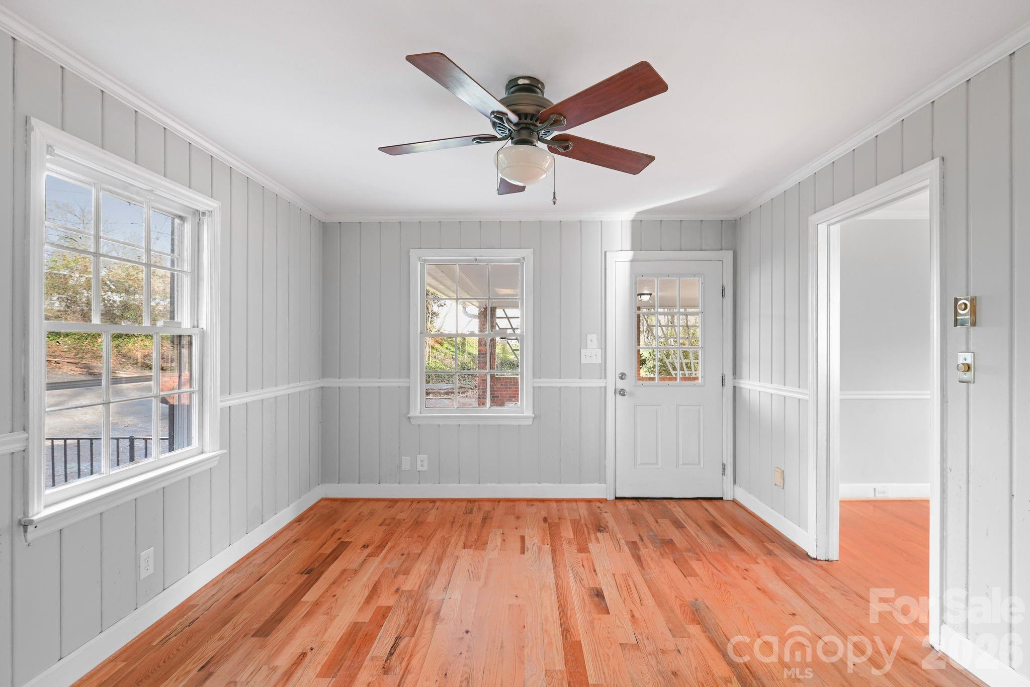 624 Brentwood Court Property Photo 7