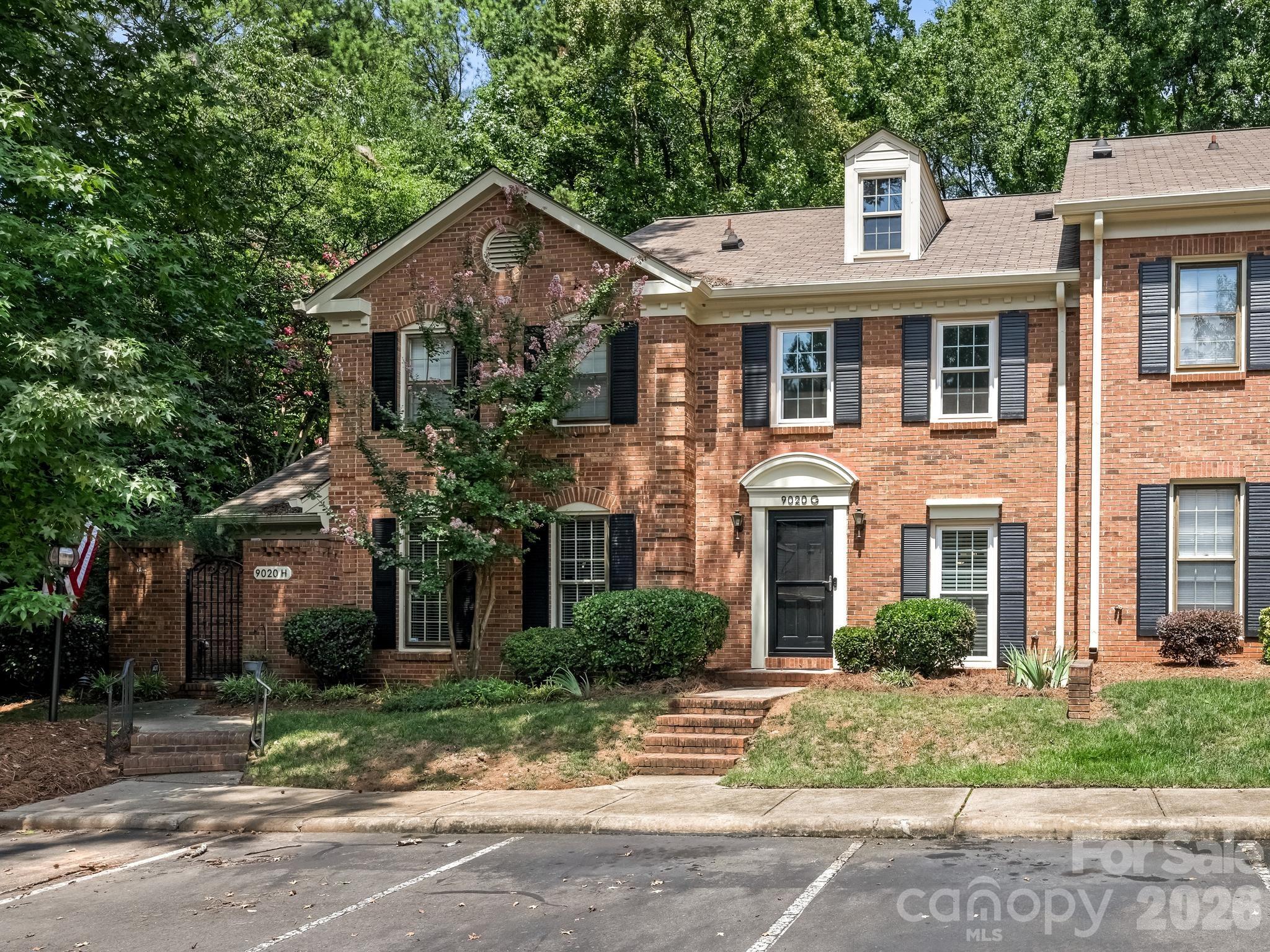 9020 Nolley Court G Property Photo 1