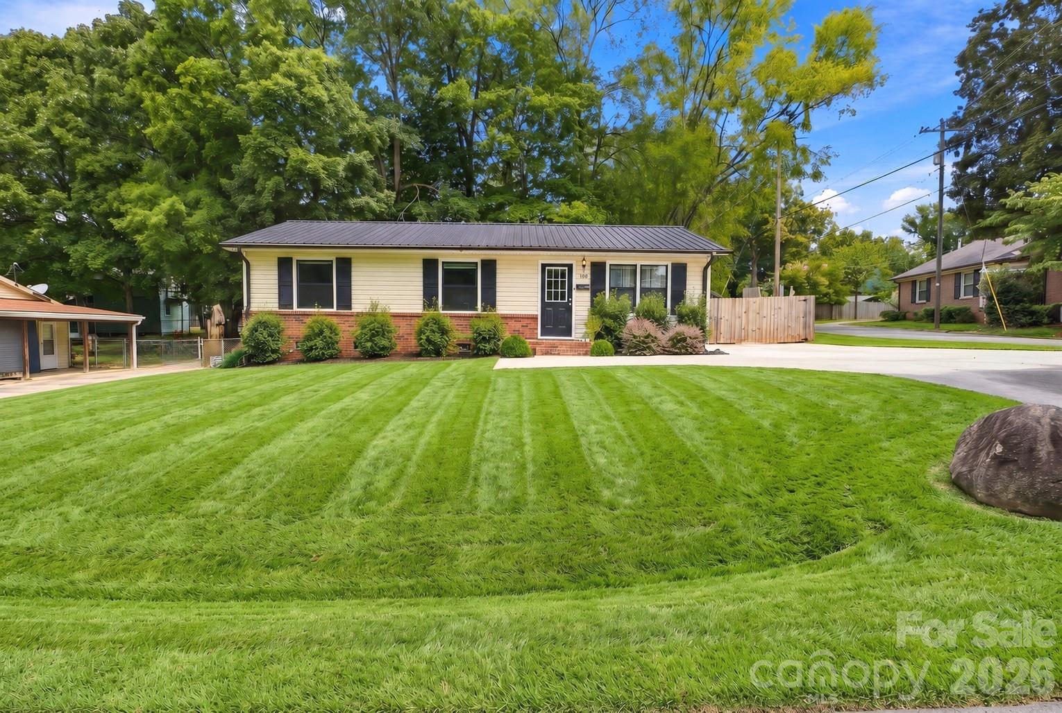 100 W Nims Avenue Property Photo 8