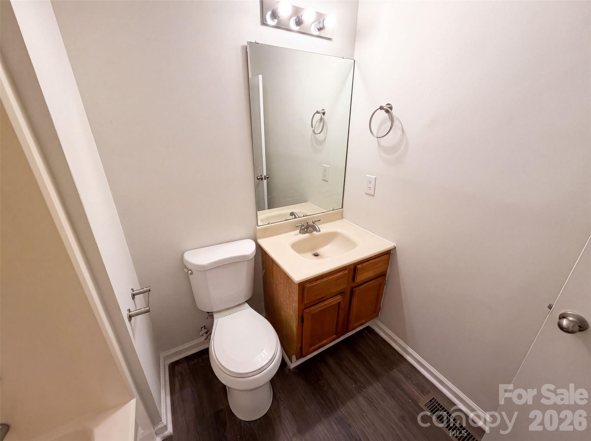 6409 Tivoli Court Property Photo 20
