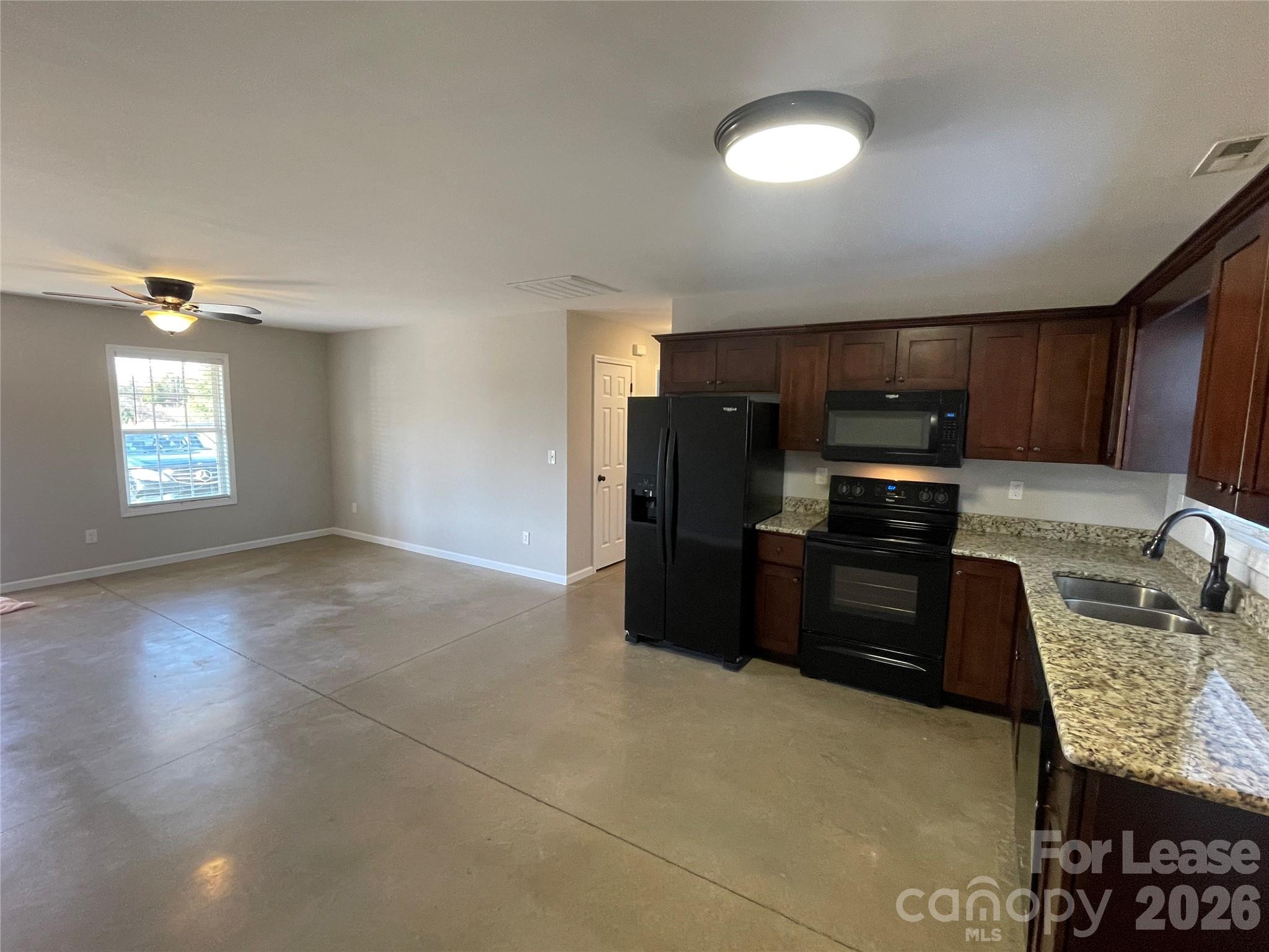 3829 Marietta Place Property Photo 4