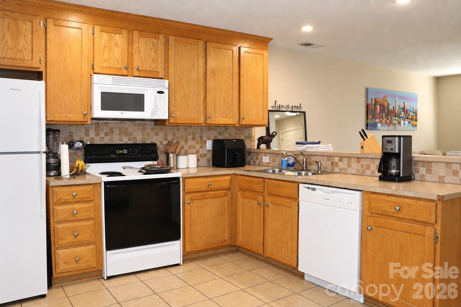 102 King Henry Lane Property Photo 22