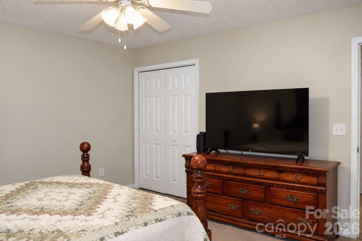 102 King Henry Lane Property Photo 36