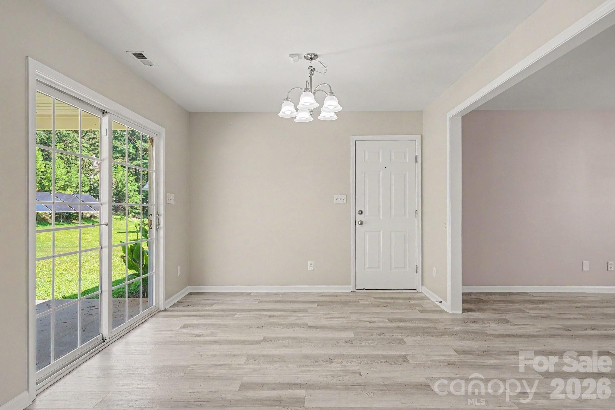 3948 Newhall Drive Property Photo 10