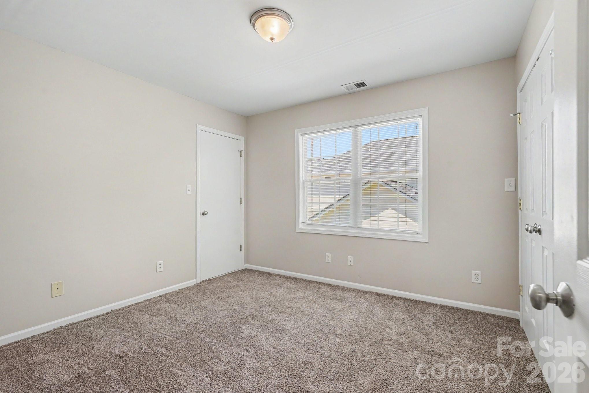 3948 Newhall Drive Property Photo 13
