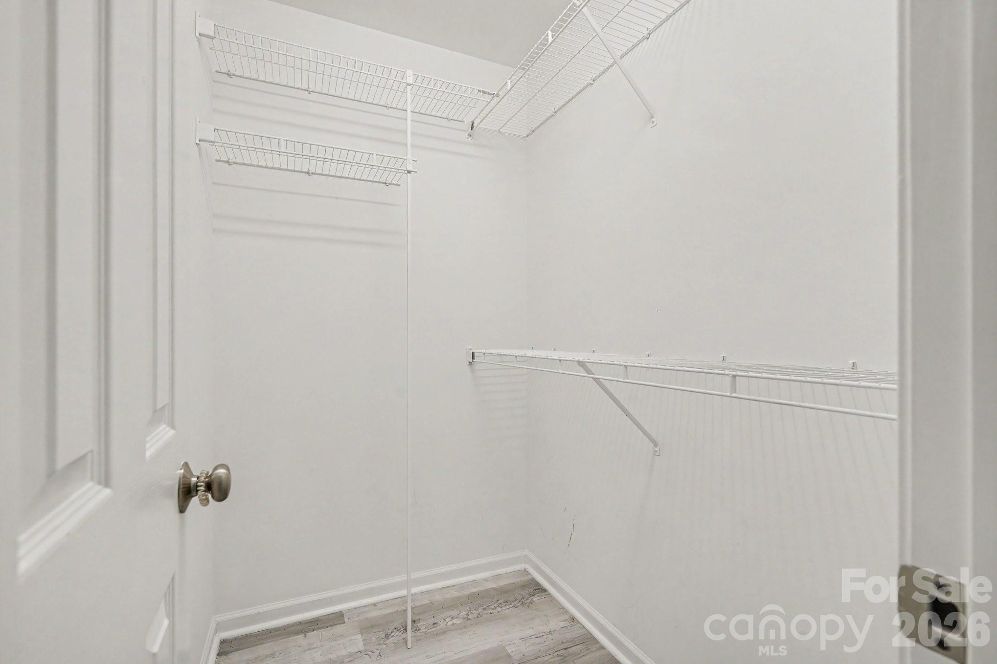 3948 Newhall Drive Property Photo 14